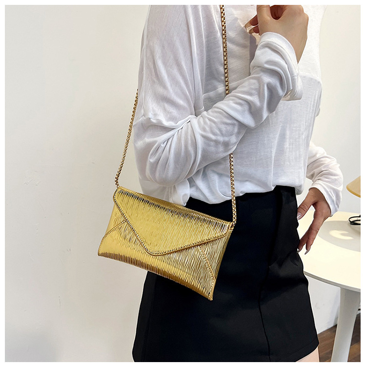 132g Weight Polyester Cotton Lining Material Flip Cover Closure Type Single Shoulder Strap Strap Type Envelope Bag Bags Type Casual, Holiday Occasion Pu Leather Material Solid Color Pattern All Seasons Season Women's Gender Vintage Style, Classic Style Style Medium Size Women's Medium Pu Leather Solid Color Vintage Style Classic Style Flip Cover Envelope Bag 10
