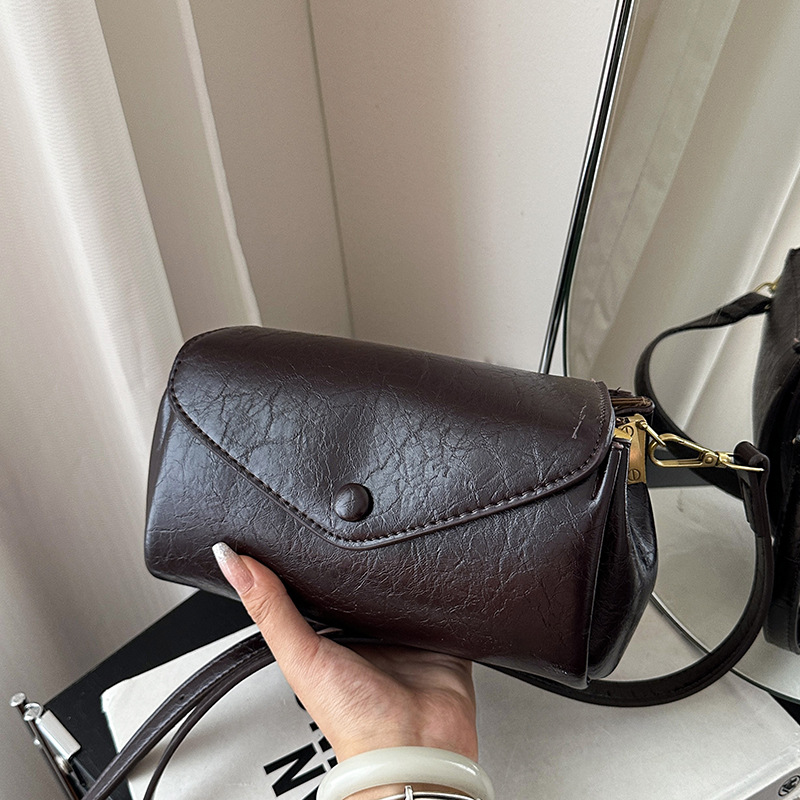 Versatile Women's Small Crossbody Shoulder Bag Stylish Daily Accessory_voghion.com