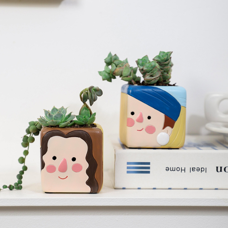 Chậu Cây Resin Chậu cây mọng nước hình vua nữ hoàng bài poker resin, chậu mini để bàn, trang trí văn phòng (RG-174)