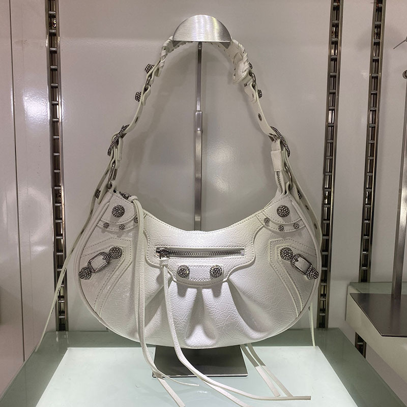 25 新しい b ホームオートバイバッグ脇の下バッグリベットタッセルスリーインワン三日月プリーツ牛革ショルダークロスボディレディースバッグ|undefined