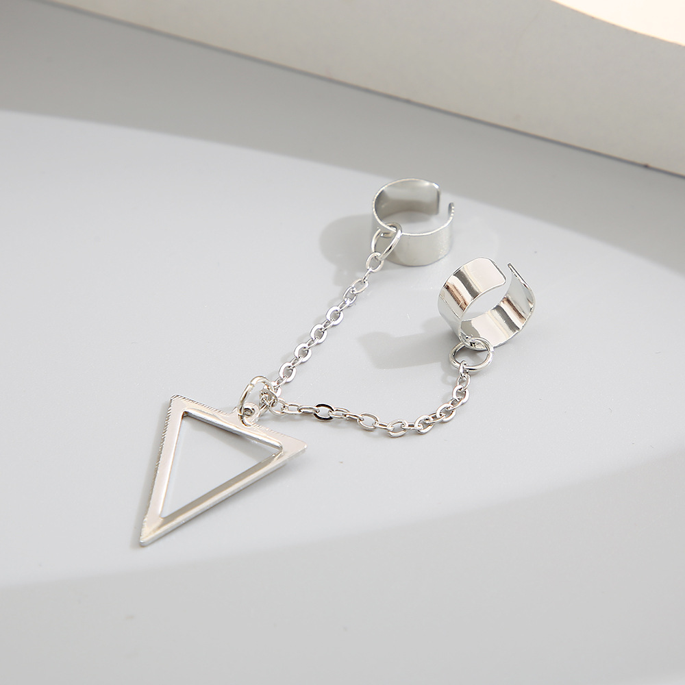 Retro Triangle Alloy Plating No Inlaid Earrings display picture 4