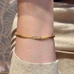 フラッシュダイヤモンドメビウスブレスレット、ライトラグジュアリー、ハイエンドハンドジュエリー、ニッチで絶妙で多用途な女性用通勤アクセサリー