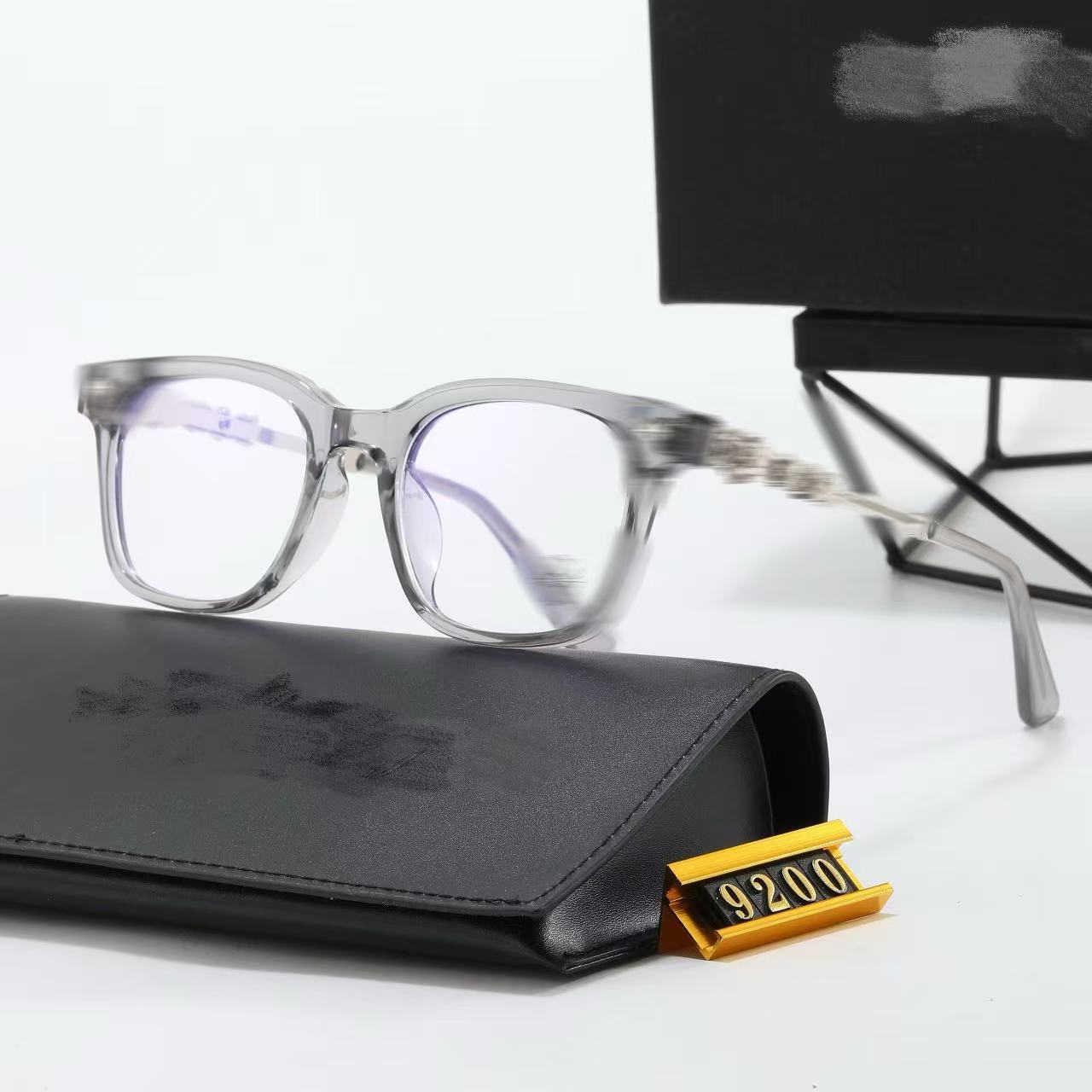 ネット赤生中継金中性レトロ大枠痩せ顔写真9200潮人宝宝級単品眼鏡フレーム新