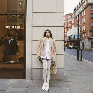 �����Ů�h��Ƥ�ݽ����qëë���׶̿��ˮ������Ů24�¿�߼�ǧ��