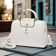 女包新款2025时尚压印手提小包韩版简约小鹿新娘包单肩斜挎包代发