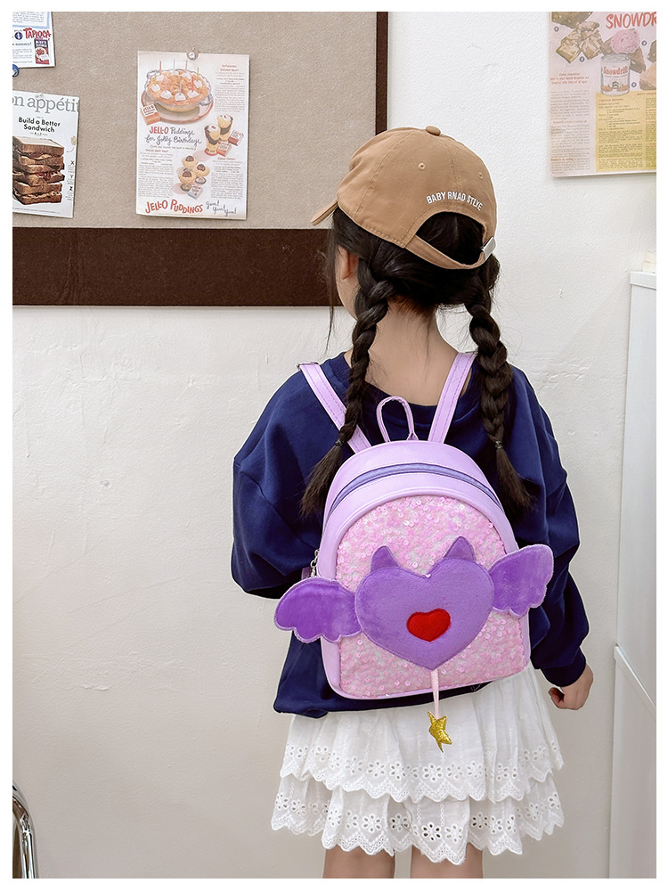 Women's Medium Pu Leather Heart Shape Cute Sequins Zipper Fashion Backpack display picture 15