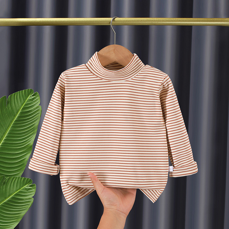 Camisas de base para niños, nuevas camisas de terciopelo de otoño y invierno con chaqueta de otoño para bebés de edad media, cuello redondo y medio cuello alto.