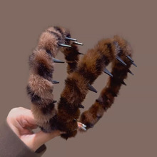 豹纹毛毛波浪发箍复古高级气质发卡带齿防滑不勒头毛绒头箍发窟女