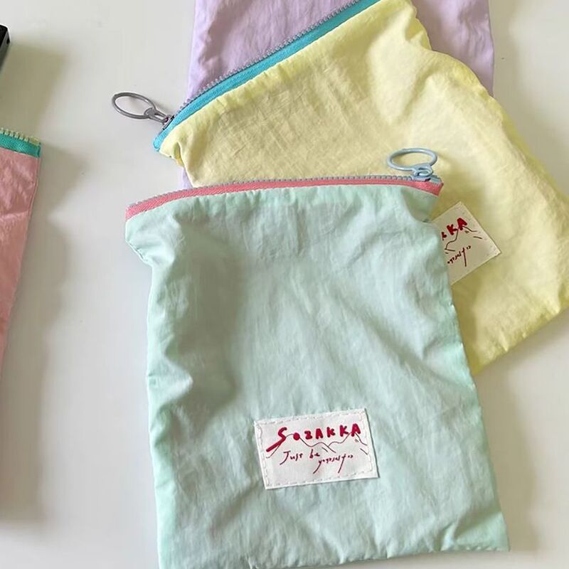 Storage Bag, Macaron Travel Essentials, Portable Lightweight Cosmetic Bag, Earphone Data Cable, Hand-Held Storage Pouch