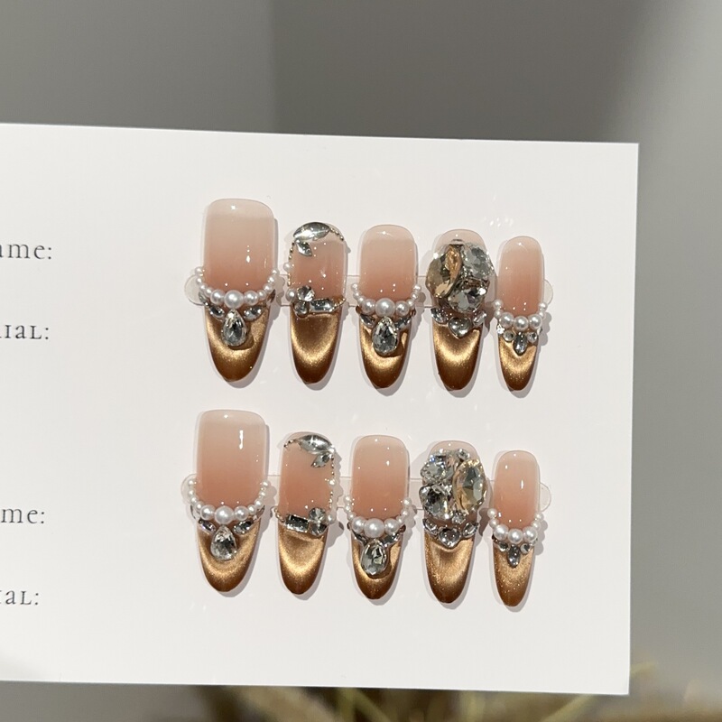 Purely Handmade Wearable Nails, High-End Autumn and Winter Brown Cat-Eye Manicure, Pearl and Diamond Fake Nail Patches Wholesale Purely Handmade Wearable Nails, High-End Autumn and Winter Brown Cat-Eye Manicure, Pearl and Diamond Fake Nail Patches Wholesale