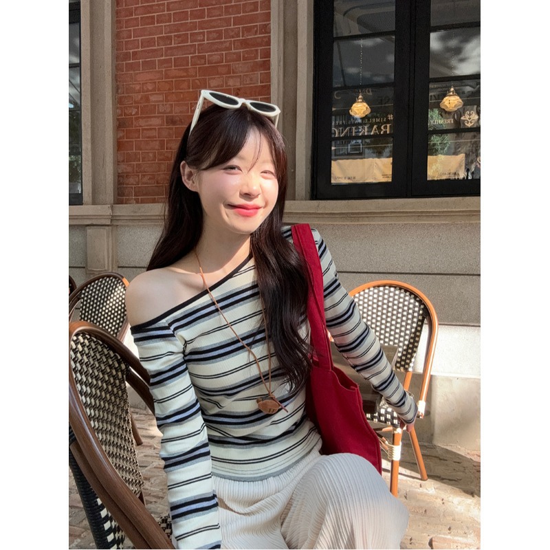 撞色条纹长袖T恤女2024秋季新款气质百搭斜肩学生修身显瘦上衣潮