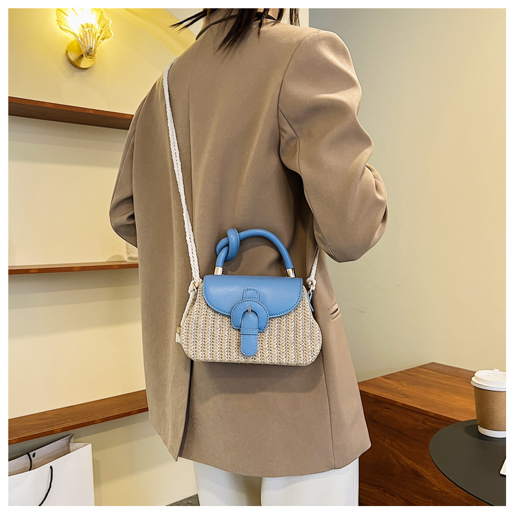 Women's Medium Straw Color Block Vacation Beach Weave Square Lock Clasp Straw Bag display picture 9