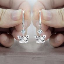 �r�к��������OӋ�ж��h���h�����ٴ����﹝�Y��Ů