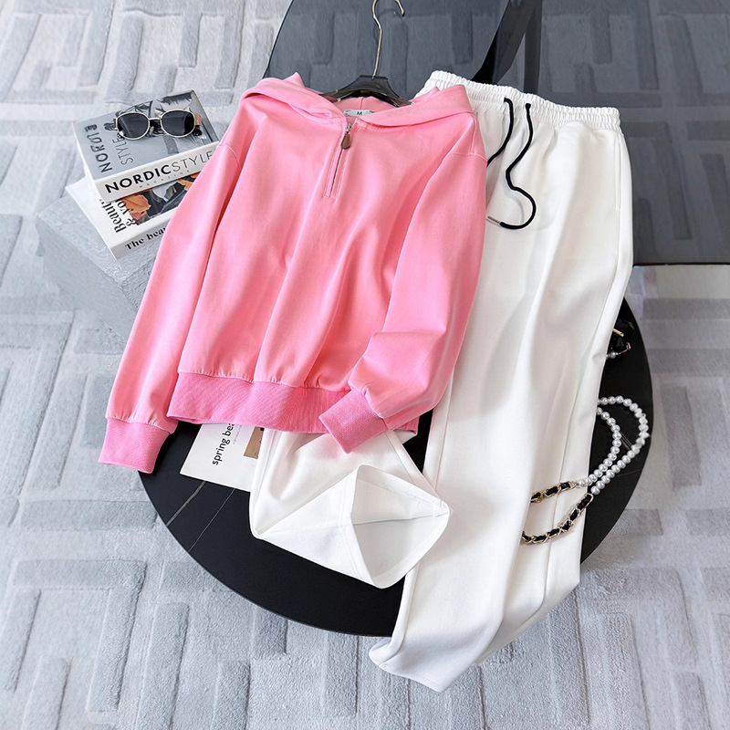 Autumn Clothing Is Paired with a Complete Set of Women's Autumn Style Age-Reducing Pink Sweatshirts, Casual Sports Wide-Leg Pants Two-Piece Set