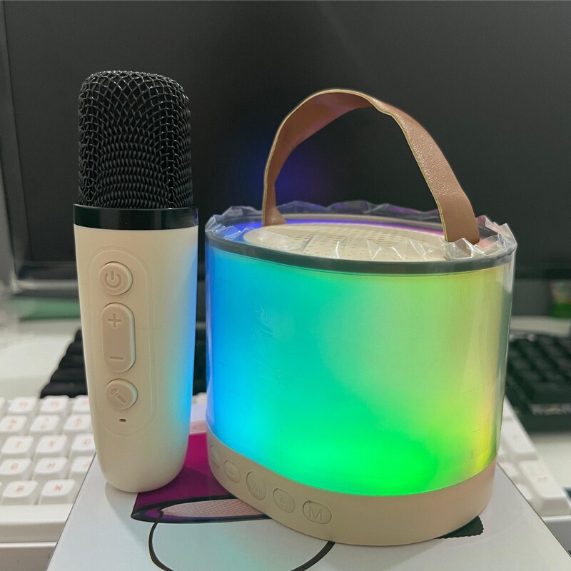 K52 ワイヤレスマイクとオーディオ一体型マイクカラオケスピーカーワイヤレス Bluetooth 歌う家族神版 KTV セット|undefined