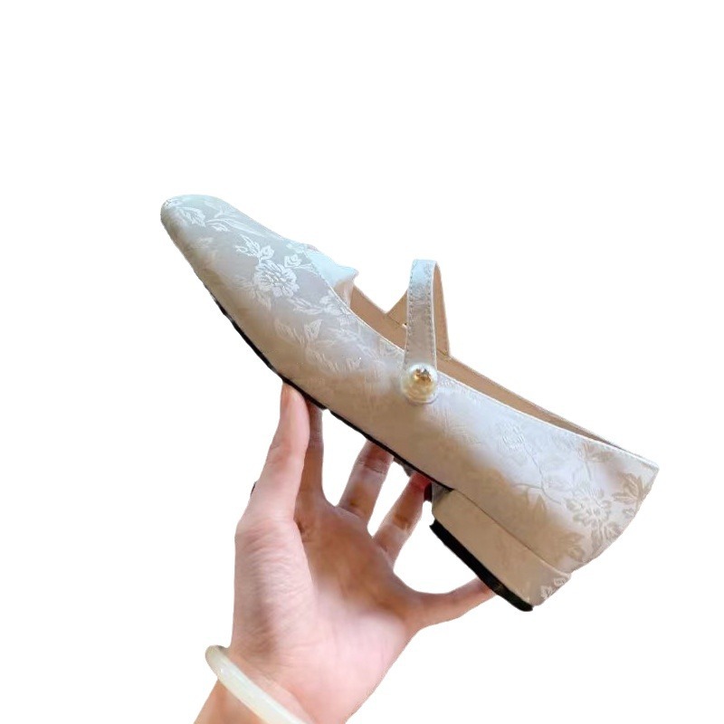Tarde de madre uva ~ Guofeng nueva perla china con cabeza cuadrada jacquard Mary Jane zapatos individuales zapatos de mujer de tacón medio