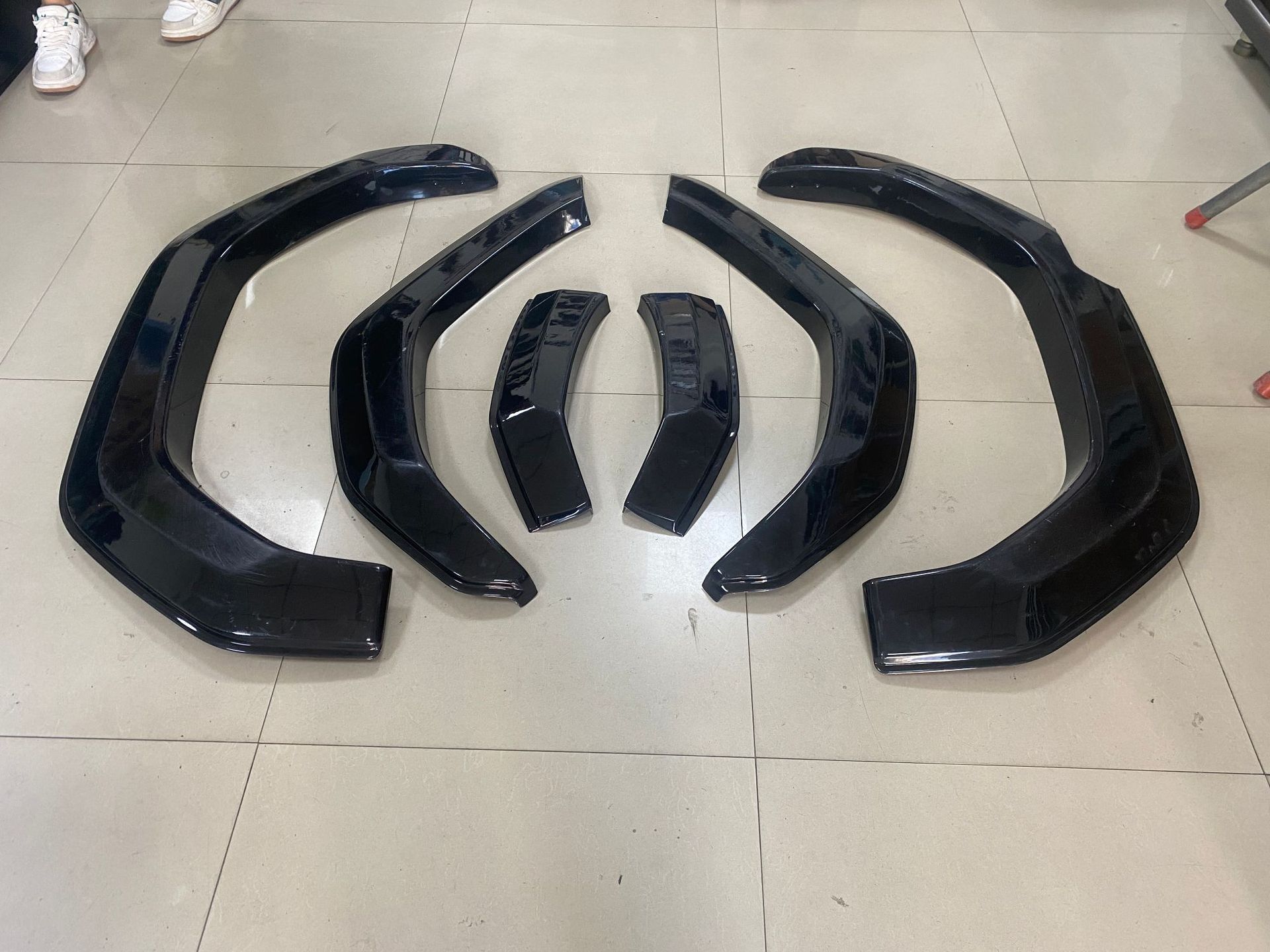 Hilux Travo Wheel Arches New Model 2026 Hilux 4-Door Travo Original Car Model Wheel Arches Special for the Car Black