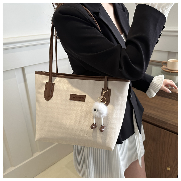 New simple and casual tote bag wholesale, cross-border shopping, commuting, armpit bag, large capacity, trendy and fashionable shoulder bag undefined