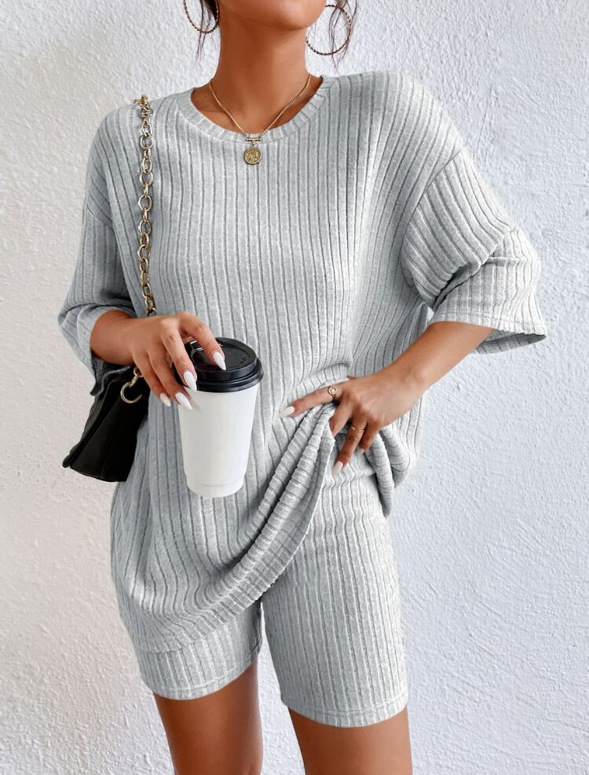 Women's Casual Solid Colour Shorts Set Round Neck Spring Outfit_voghion.com