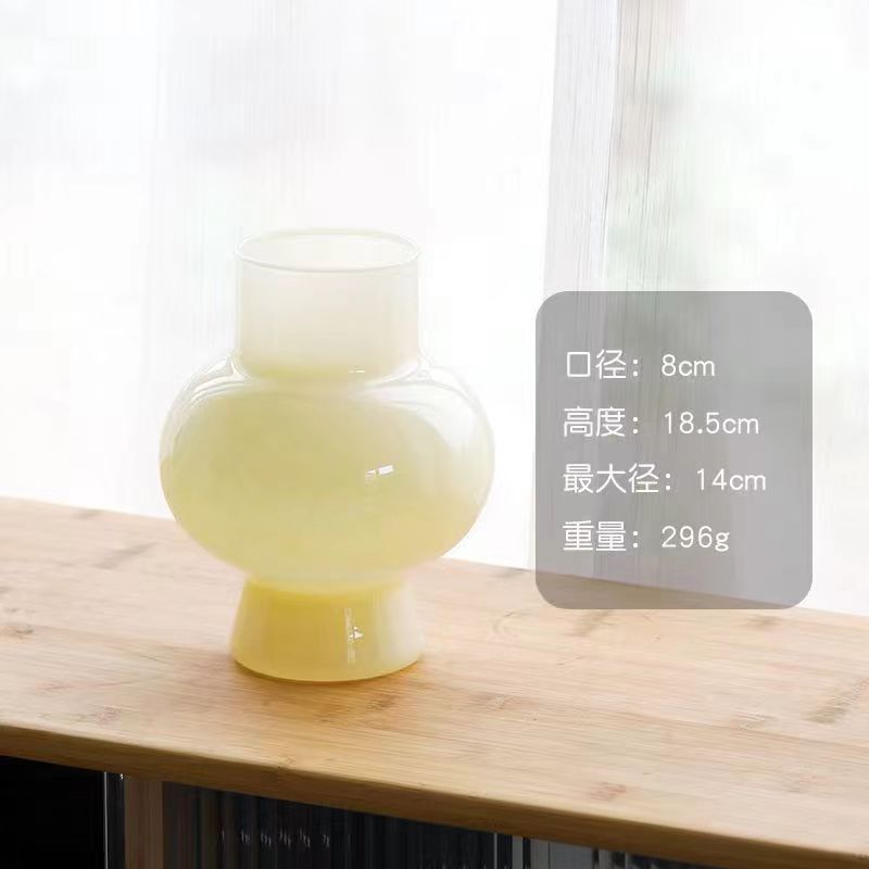 Decoración de alta sensación de nicho popular en línea pequeño adornos floral sala de estar acuoso transparente simple jarrón de vidrio