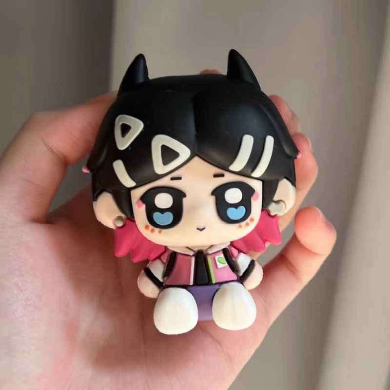 Internet Celebrity Valorant Q-Version Butterfly Cat Figurine Valorant Gaming Case Desktop Mini Ornament Wholesale