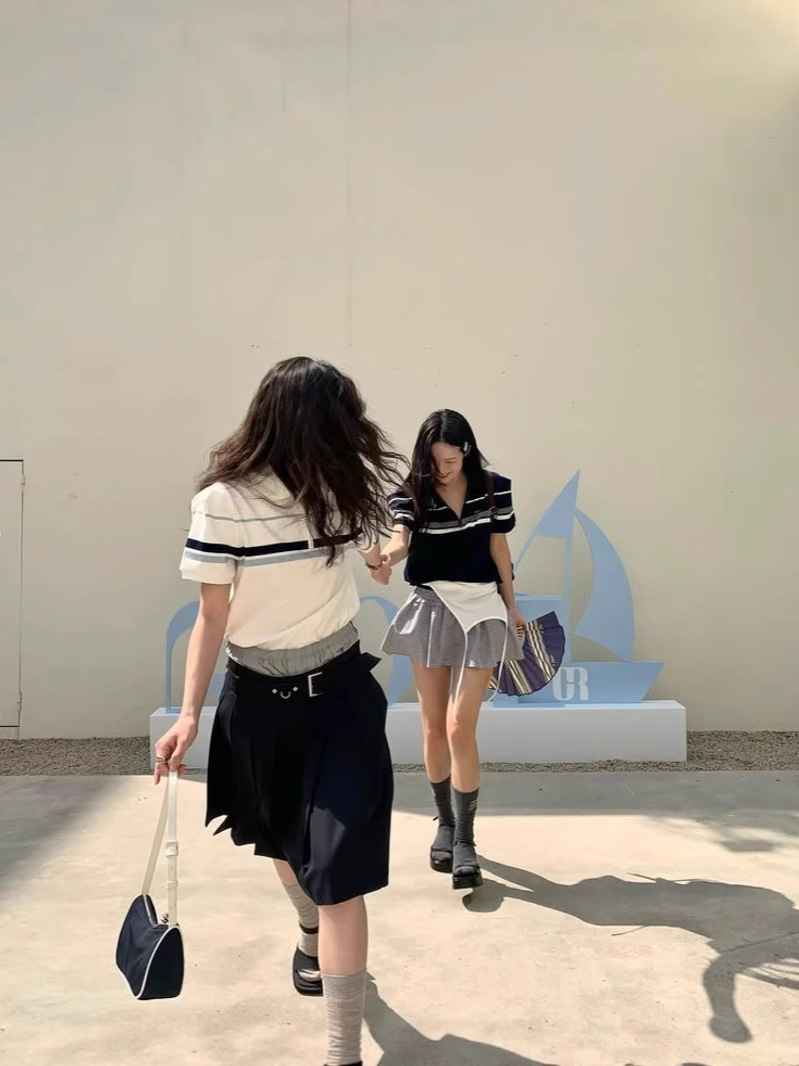 スポット韓国東大門サマーグローブラペルハーフジップコントラストカラーストライプ半袖ポロシャツTシャツレディーススリムフィット