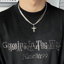 С���OӋ�߼����p���߹�朾��H֮��ʮ�ּܵ�������Ů�����Ʒ