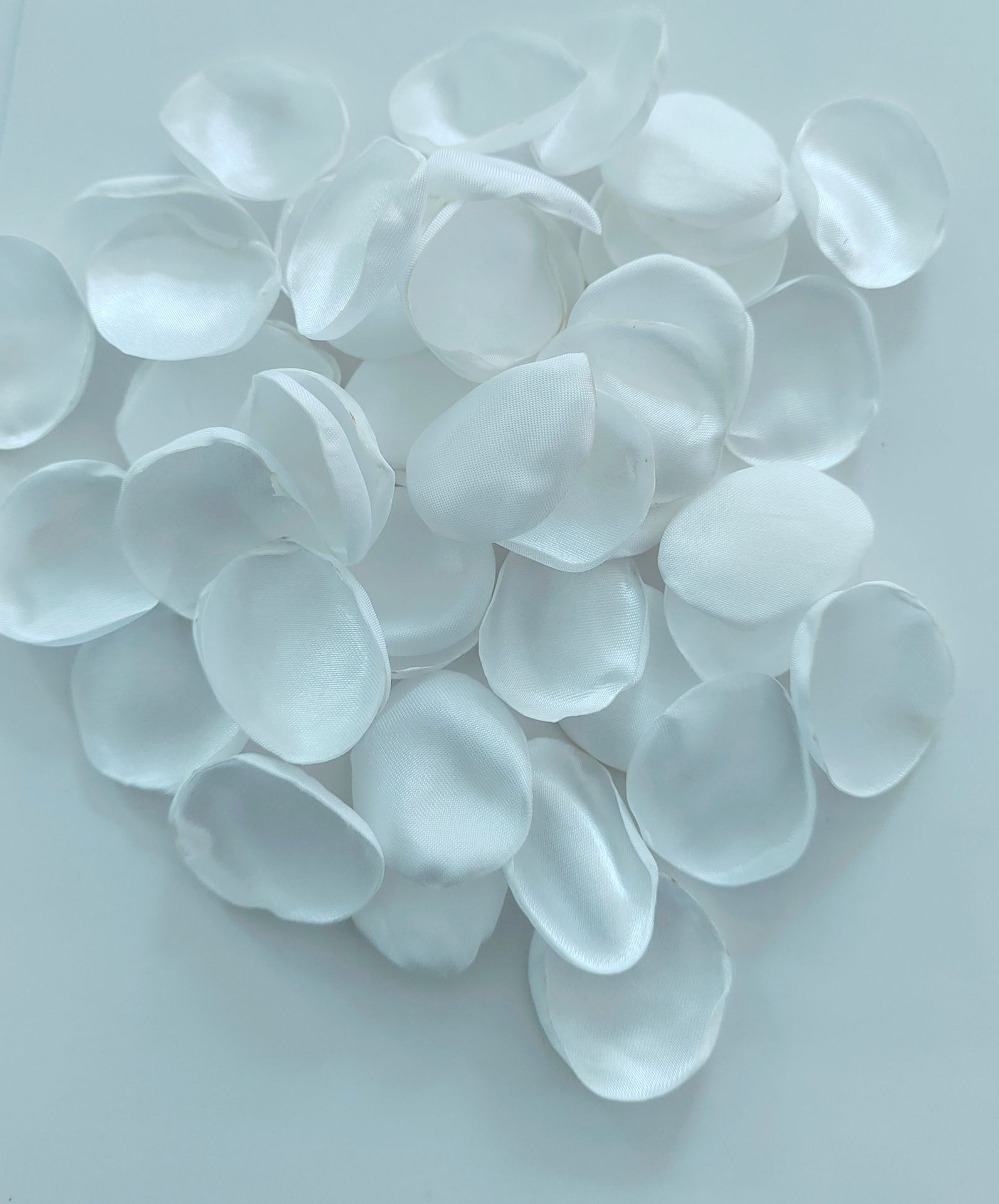 Organza de seda artificial pétalos de rosa boda luminosa crema dispersos pétalos decoración del partido DIY regalo