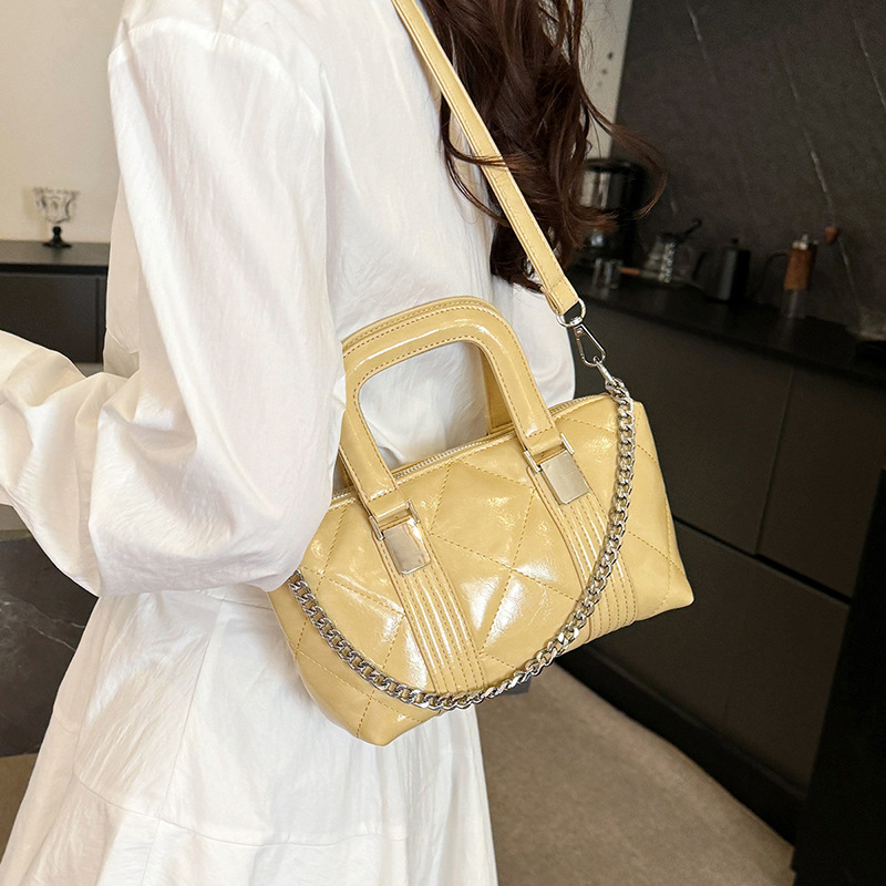 Bolso Tote de textura de alta calidad 2025 nuevo bolso de cadena pequeño bolso de hombro fragante bolso de mensajero de hilo bordado de diamantes mujer