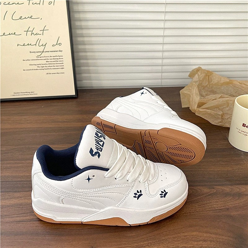 Zapatos de mujer 2026 nuevos zapatos de skate de pan transpirables para niñas zapatos deportivos de suela gruesa pequeños zapatos blancos para mujeres estilo casual diario