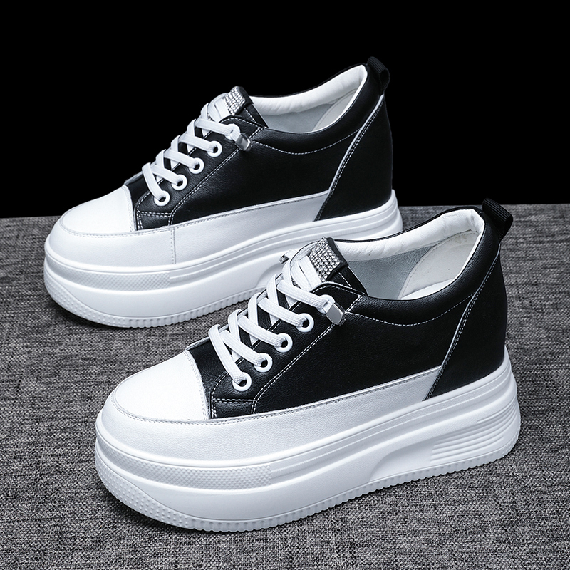 Zapatos de mujer invisibles, zapatos de muffin de cuero super caliente, 10 cm de altura, zapatos blancos con suela gruesa.