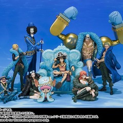 Pirate King 20th Anniversary Blue Cloak Straw Hat Crew Luffy, Sanji, Nami, Usopp Action Figure