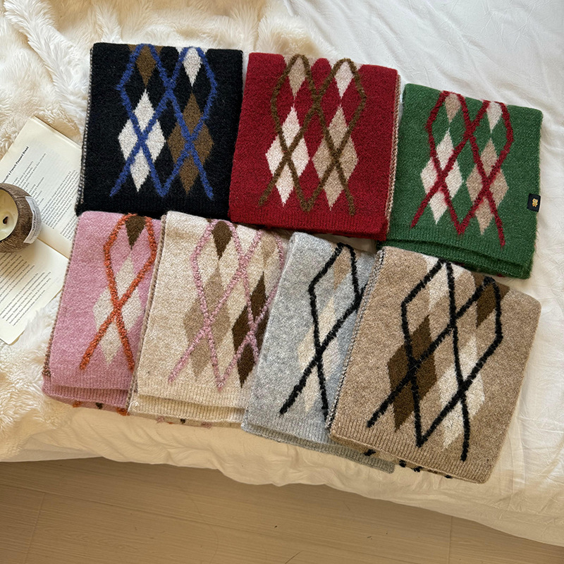 Bufandas de Navidad 2025 otoño y invierno versátiles engrosadas y cálidas bufandas retrógradas de cuadrilátero bufandas transfronterizas al por mayor