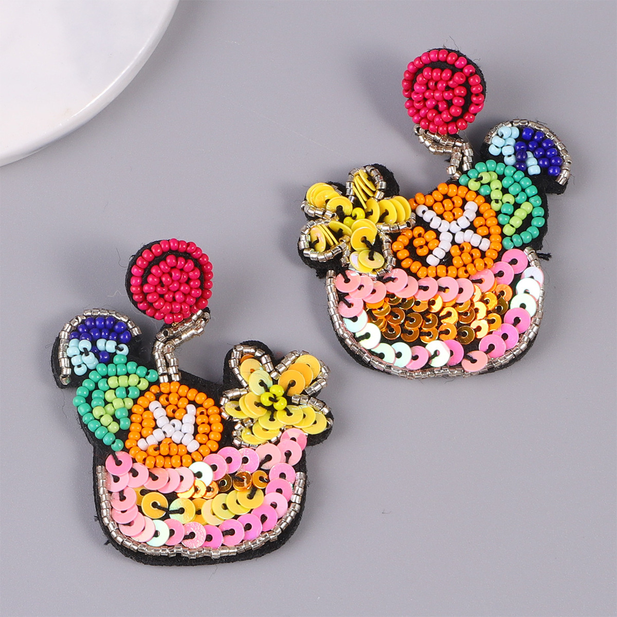 Cute Flower Resin Beaded Drop Earrings display picture 3