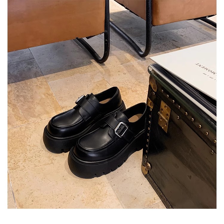 Nuevos zapatos de cacho de invierno y cacho de madres de uva, zapatos de cacho