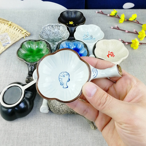 Wholesale porcelain inkstones, plum blossom plates, inkwell holders, ink basins, chopstick rests, and essential oil trays from foreign trade manufacturers.