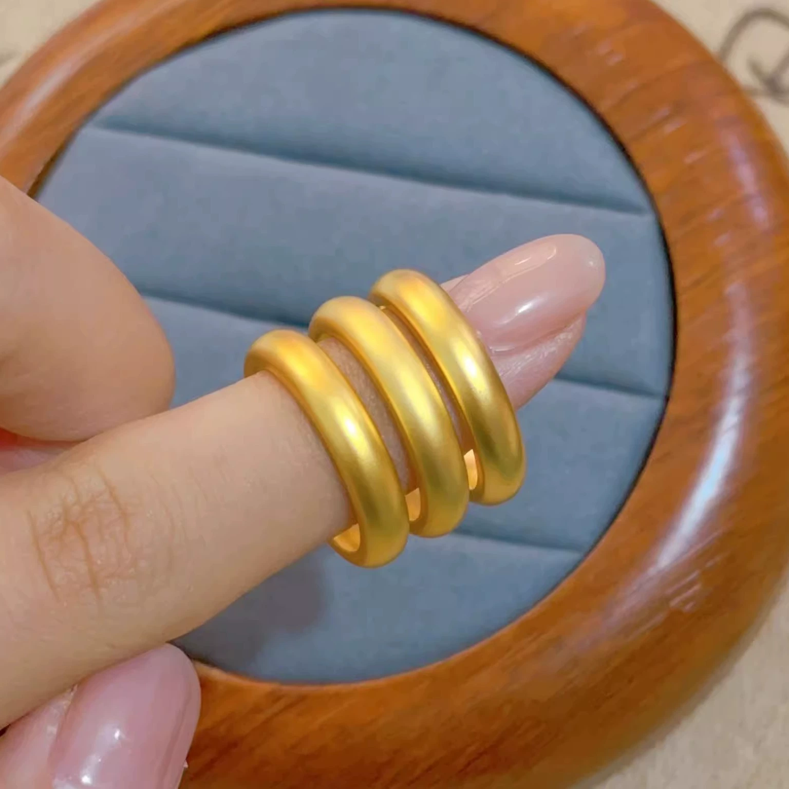 Золотое кольцо с лоачем из 18-каратного золота Au750, античный цвет, цельное, без формования, оптом, золото в форме ракушки