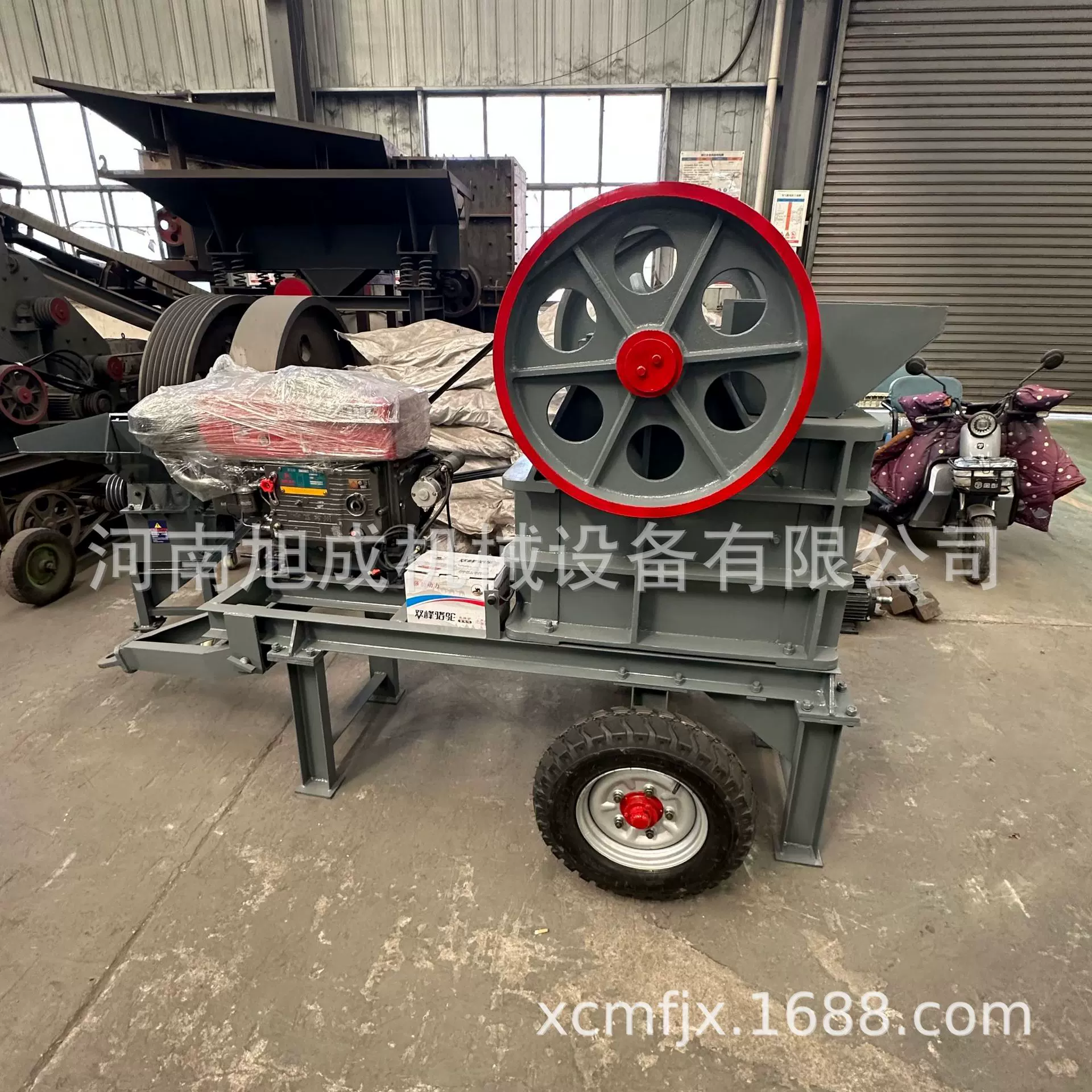 移动颚式破碎站 可移动式碎石机破碎设备 水泥块混凝土破碎机