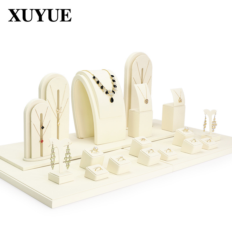 Xu Yue joyería estante de exhibición beige superfibra aretes de lujo anillo de ventana joyería mostrador accesorios