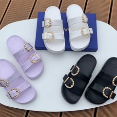 原廠SW可踩水拖鞋女夏外穿露趾厚底平底超輕沙灘鞋皮帶扣珍珠涼鞋