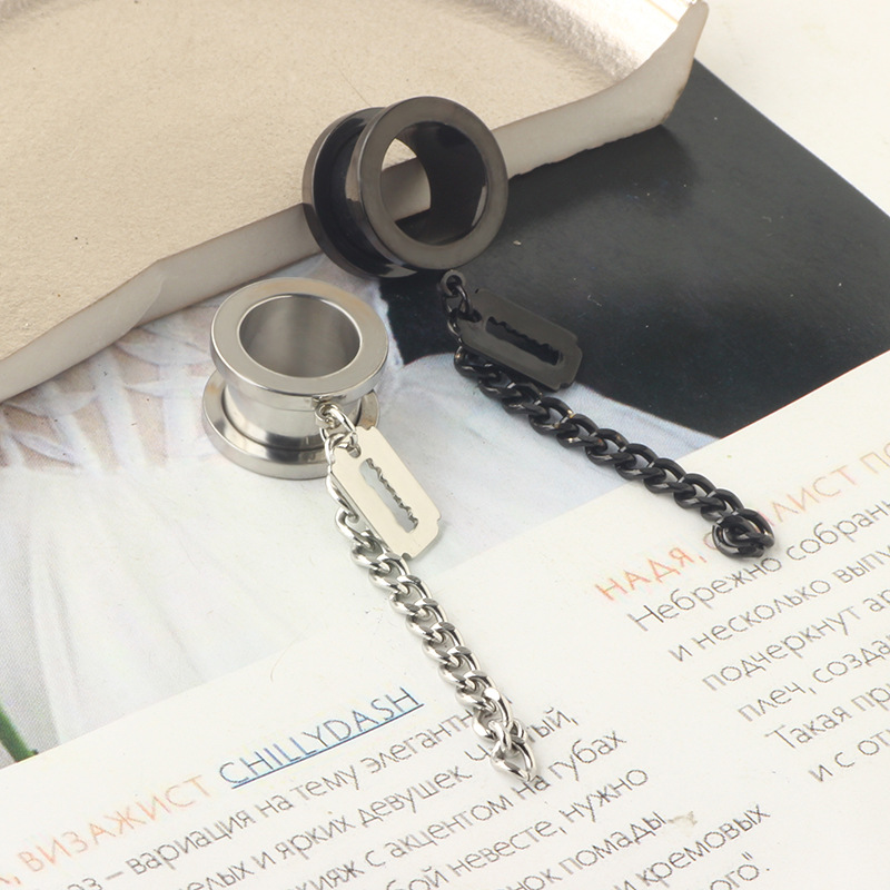 External Thread Blade Chain Pendant Ear Auger Popular Ear Curved Piercing 316L Surgical Steel Black 25mm detail image 7