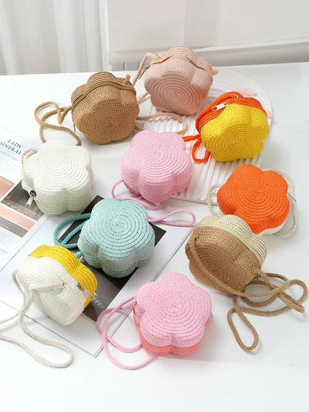 Easiest for Match Fashionable Plum Blossom Woven Bag for Traveling and Traveling 2025 New Style Fresh and Natural Cute Kidsren's Straw Crossbody Bag