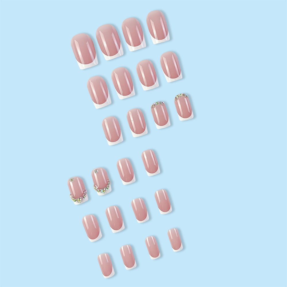Comercio exterior estilo francés de diamante otoño y invierno usar uñas tiernas y dulces, uñas frescas, 24 piezas de uñas falsas de estilo europeo y americano.