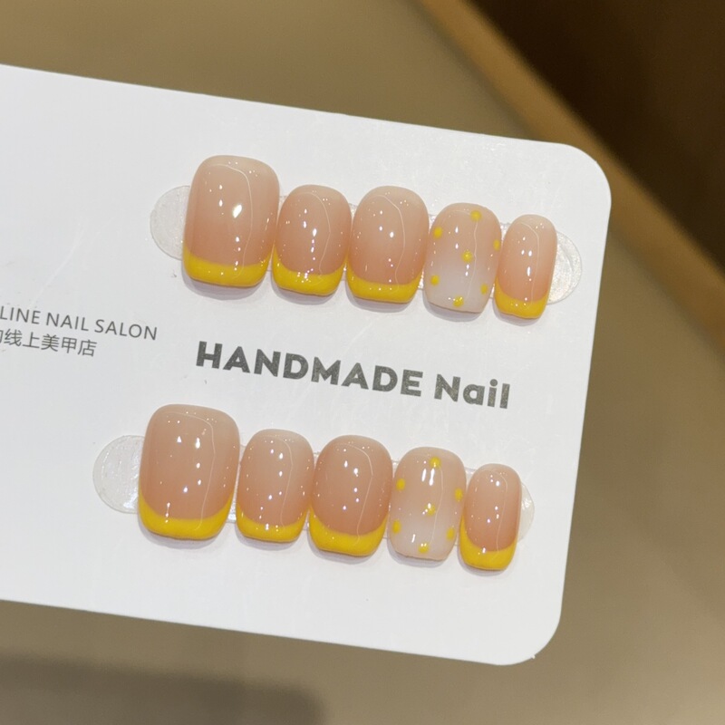 [Fresh Orange] Gradient Yellow French Handmade Wearable Nails, Whitening and High-End Short Manicure Fake Nail Patches