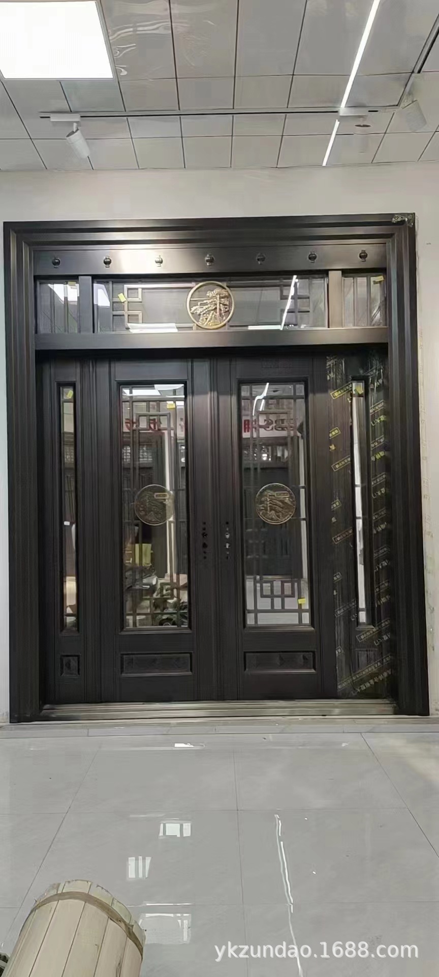 四开锌合金玻璃大门