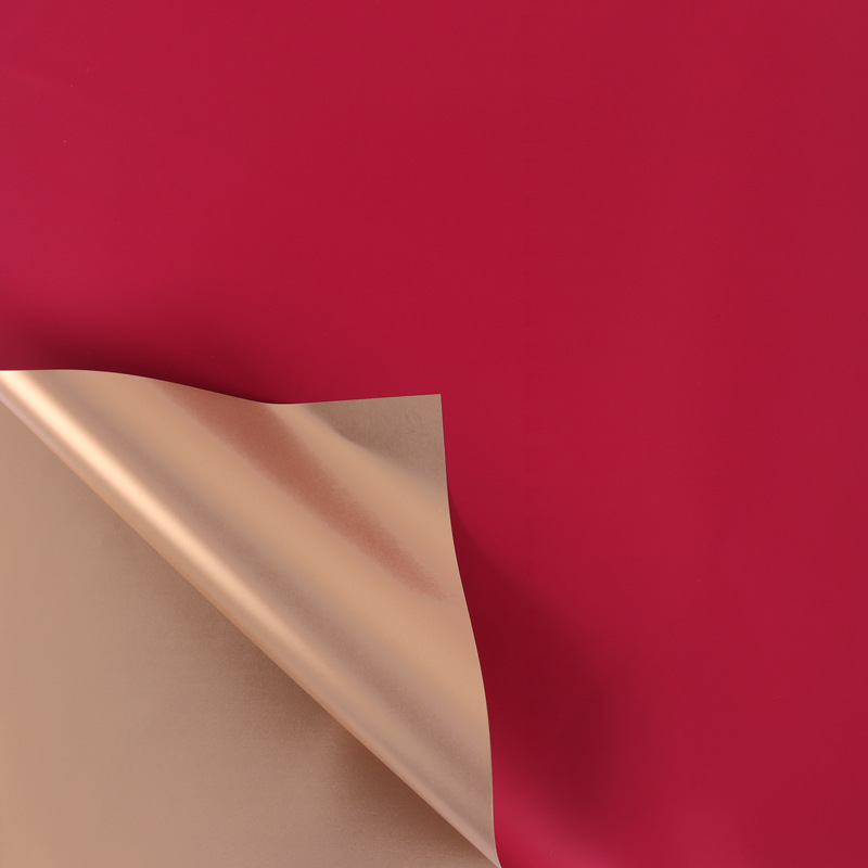 Papel de embalaje de flores de alta calidad al por mayor Papel Ouya impermeable de dos colores al por mayor Fabricante de papel de flores de bolsa de regalo hecho a mano creativo