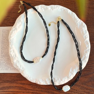Guofeng Vintage Natural Baroque Pearl Imitation Black Spinel Multi-layer Winding Cross Necklace Clavicle Chain