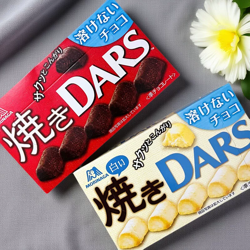 Новое японское импортированное Morinaga DARS обжаренный шоколад/белый шоколад 51 г упакованные закуски
