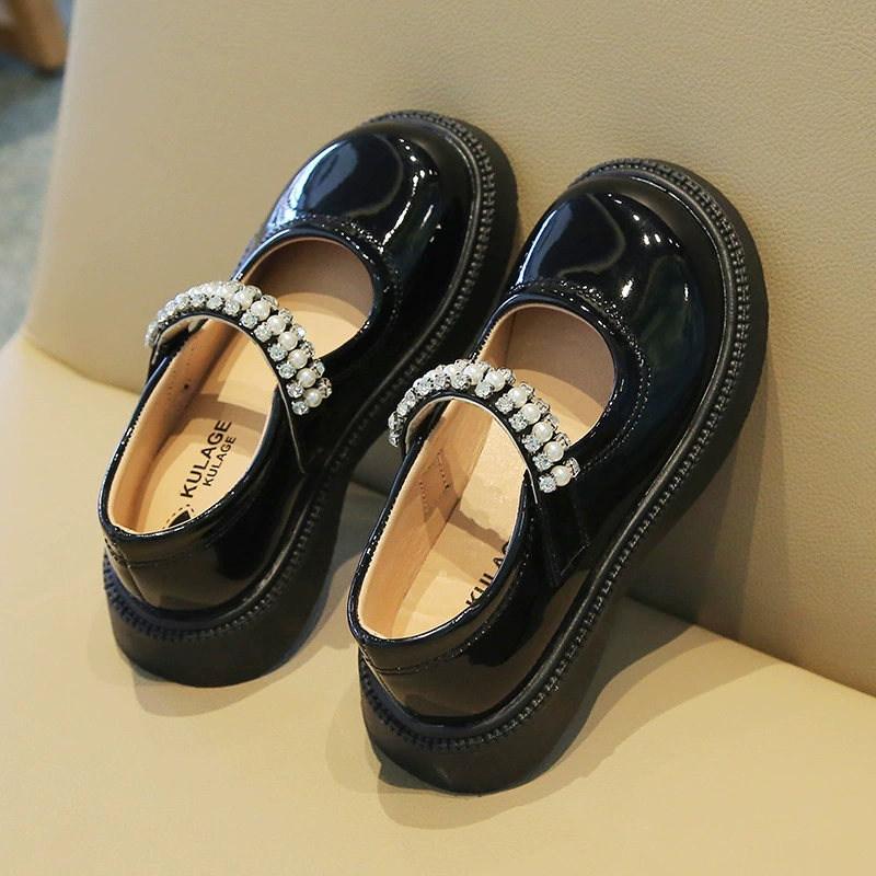 Корейская версия с большой круглой головой лакированной кожи для девочек