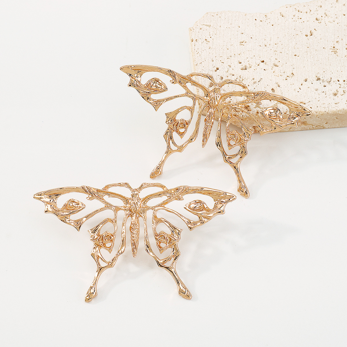 Fashion Butterfly Alloy Plating Womenu0027S Ear Studs 1 Pair